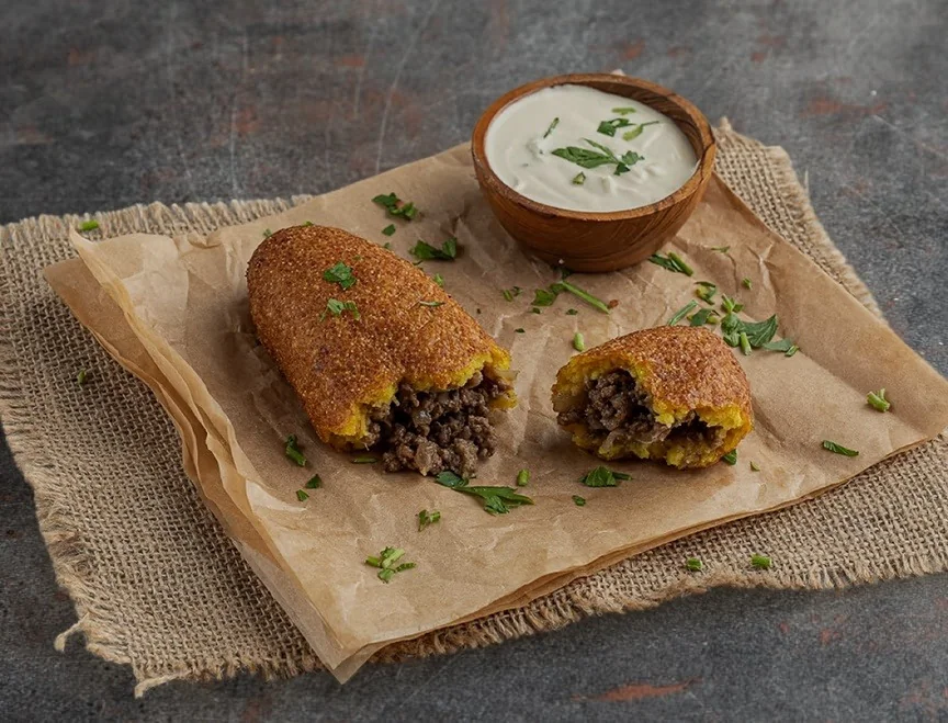 קובה מטוגנת עם טחינה